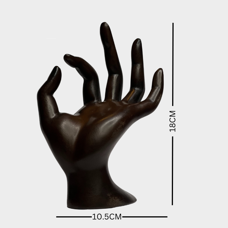 GRACEFUL HAND IN BLACK