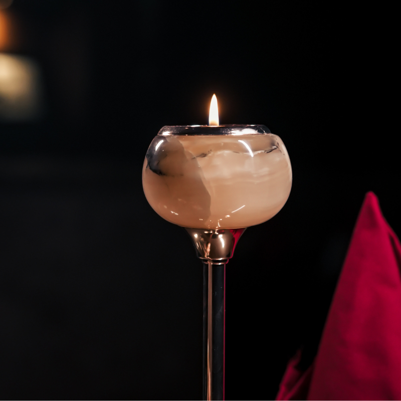 ICONIC GOLD TONED CANDLEHOLDER (GOLDEN)