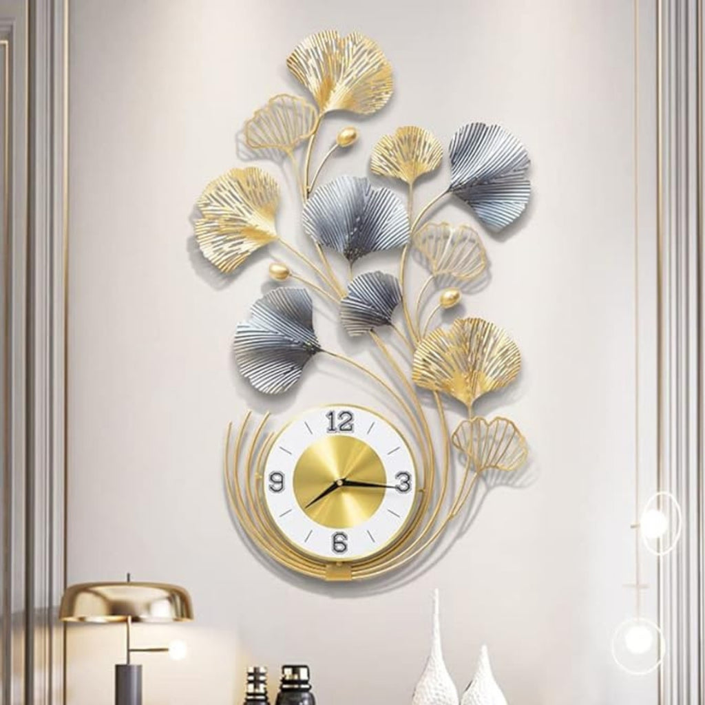 METAL WALL CLOCK DECORATIVE SHOWPIECE