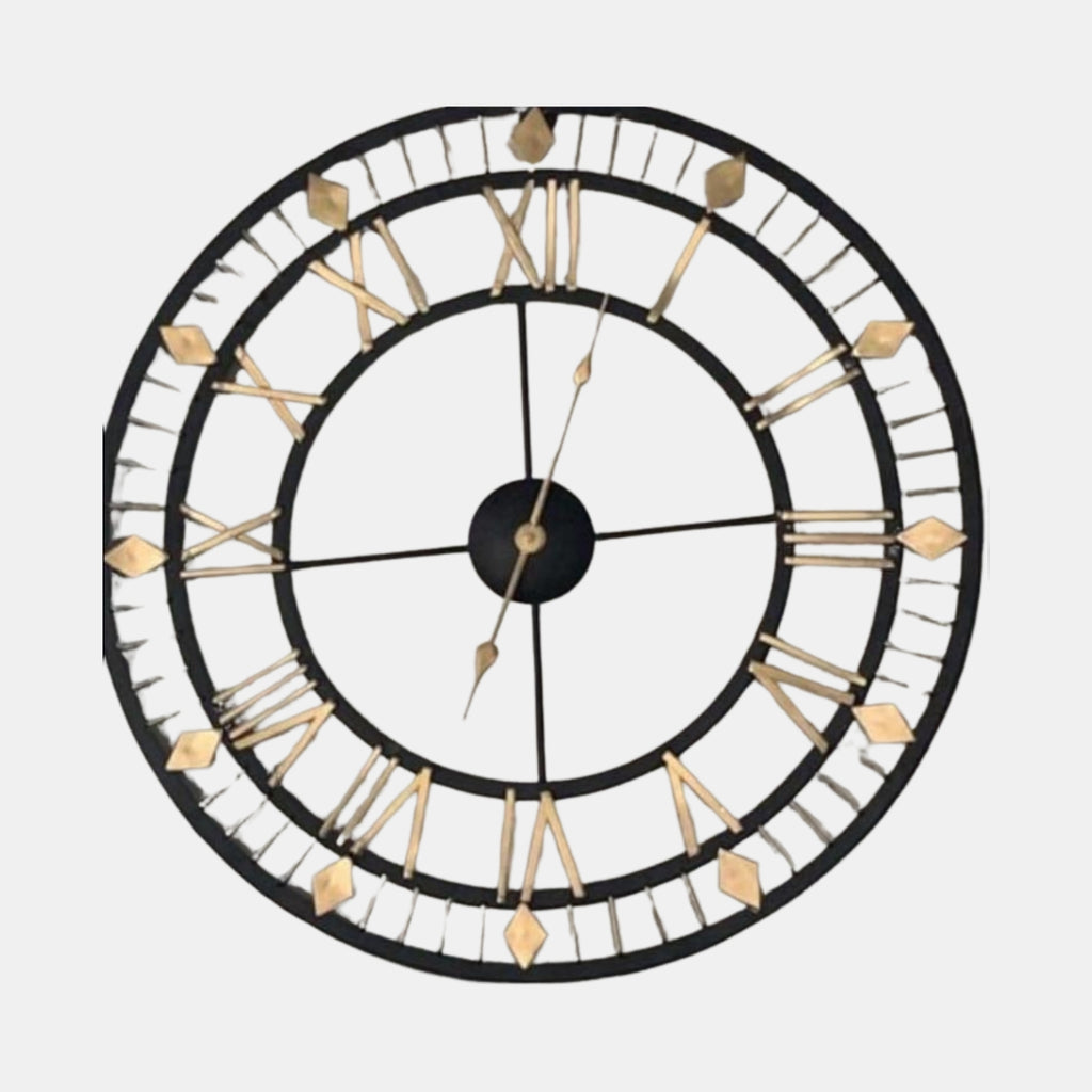 ROMAN DESIGN METAL WALL CLOCK FOR HOME