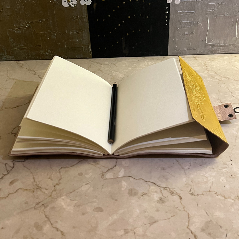 uniHOOF Vintage Classic Yellow Leather Journal | Handmade Diary with antique lock on leather A5 Diary Unruled 200 Pages