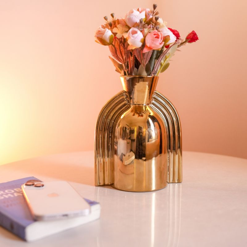 uniHOOF GOLD THREE STRIPES REFLECTIVE VASE | Metal Flower Vase, Minimalist Gold Vase For Home Decoration | Vase For Home | Metal Vase Golden