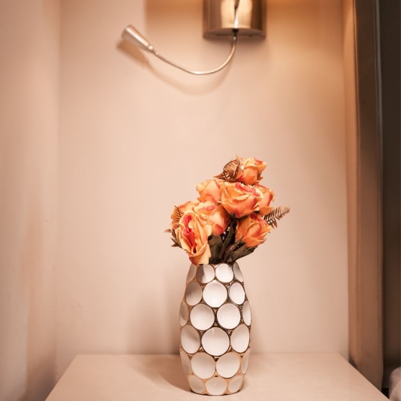 GOLD TONED AND WHITE URBAN VASE (LARGE)