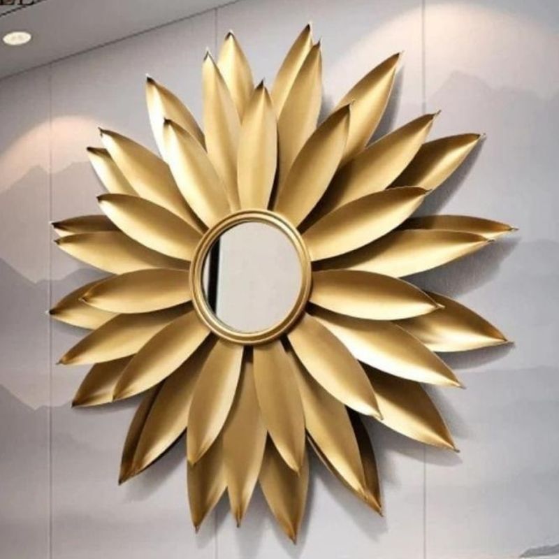 DAZZLING PETAL MIRROR WALL HANGING