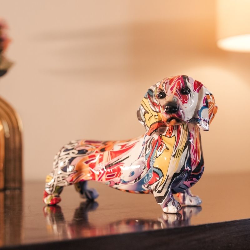 THE MULTICOLOR DOG SCULPTURE